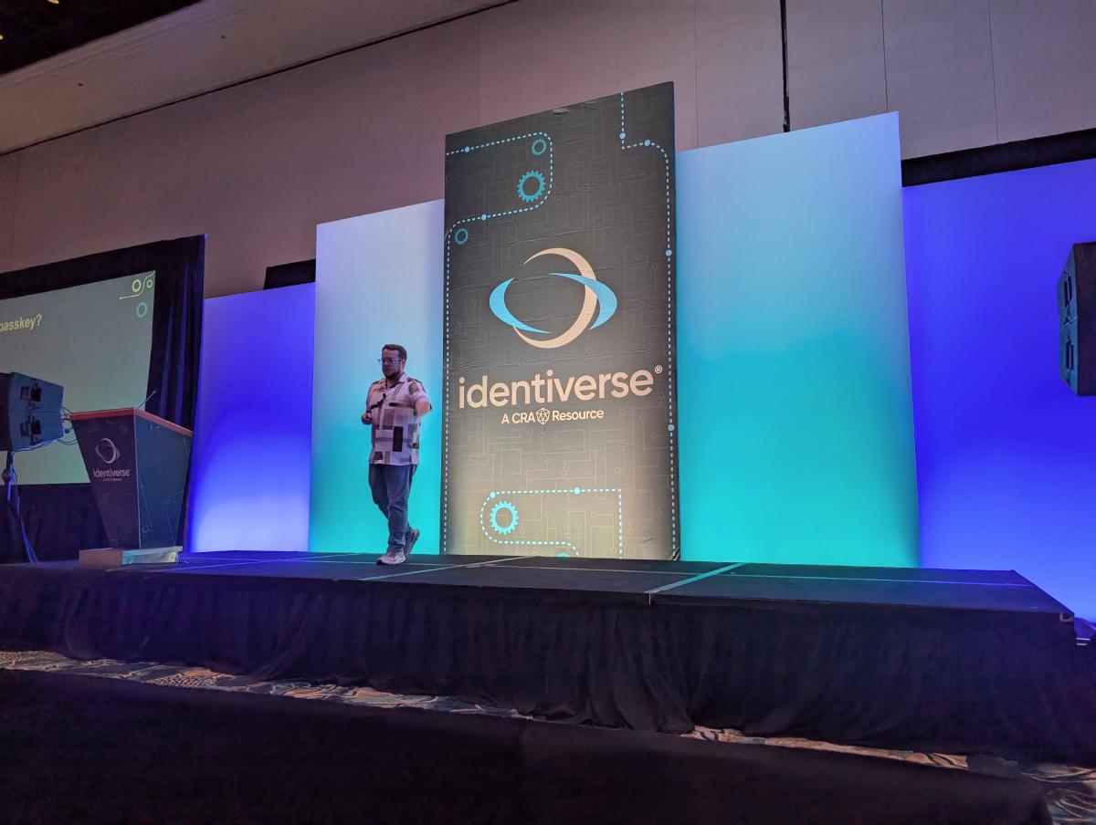 Passkeys and Verifiable Digital Credentials: Friends or Foes? @ Identiverse 2025